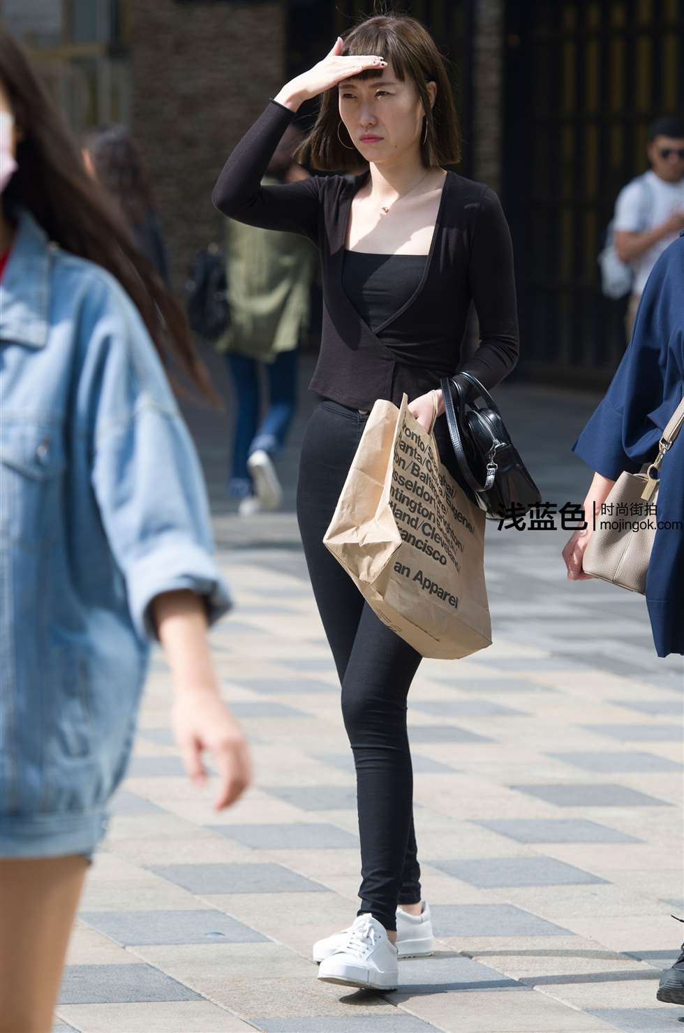 图片[4]-黑色紧裤（19p）-街拍流行馆