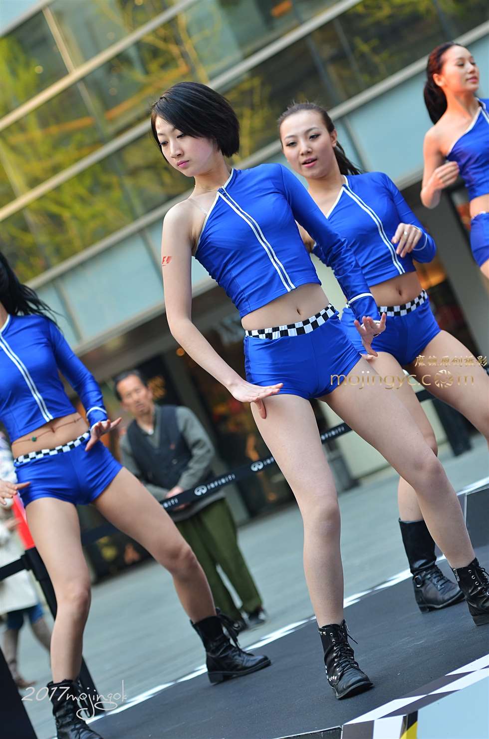 图片[1]-咔喳2017.01.09 街拍120（20p)-街拍流行馆