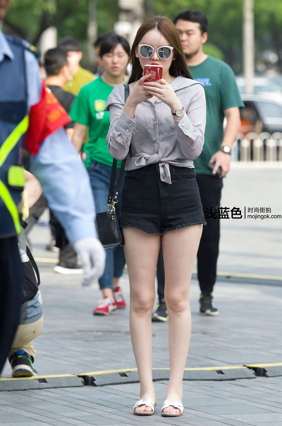 图片[4]-短裤 大白腿（26p）-街拍流行馆