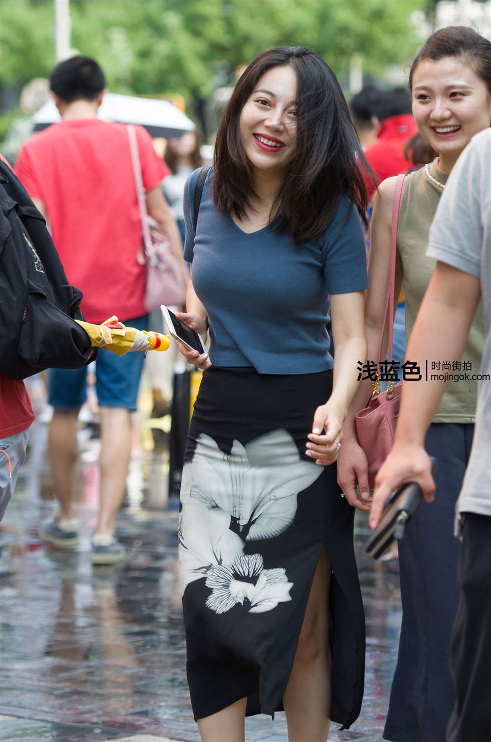 图片[3]-蓝T黑裙（22p）-街拍流行馆