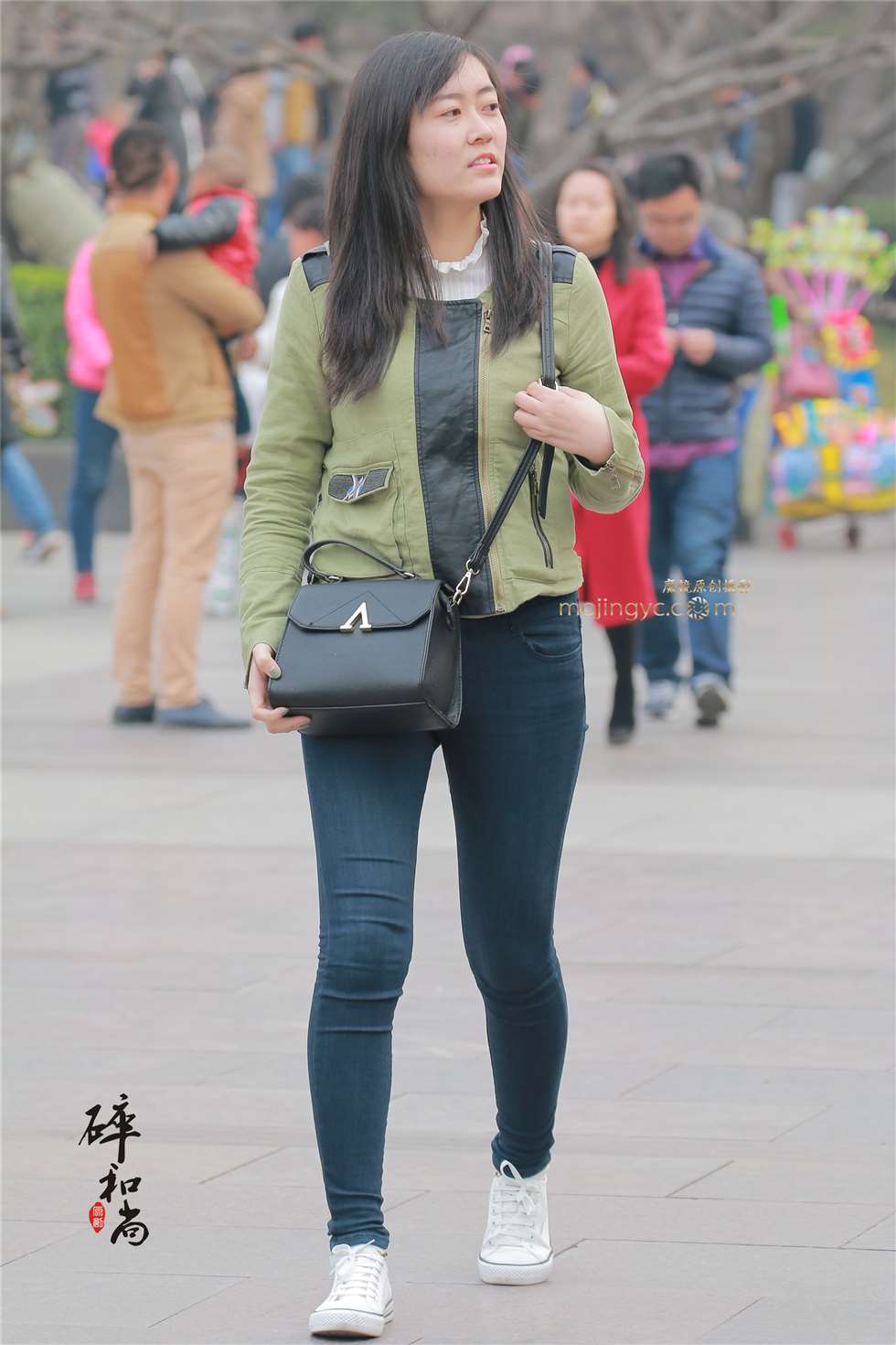 图片[2]-紧绷的蓝牛妹子（20P）-街拍流行馆