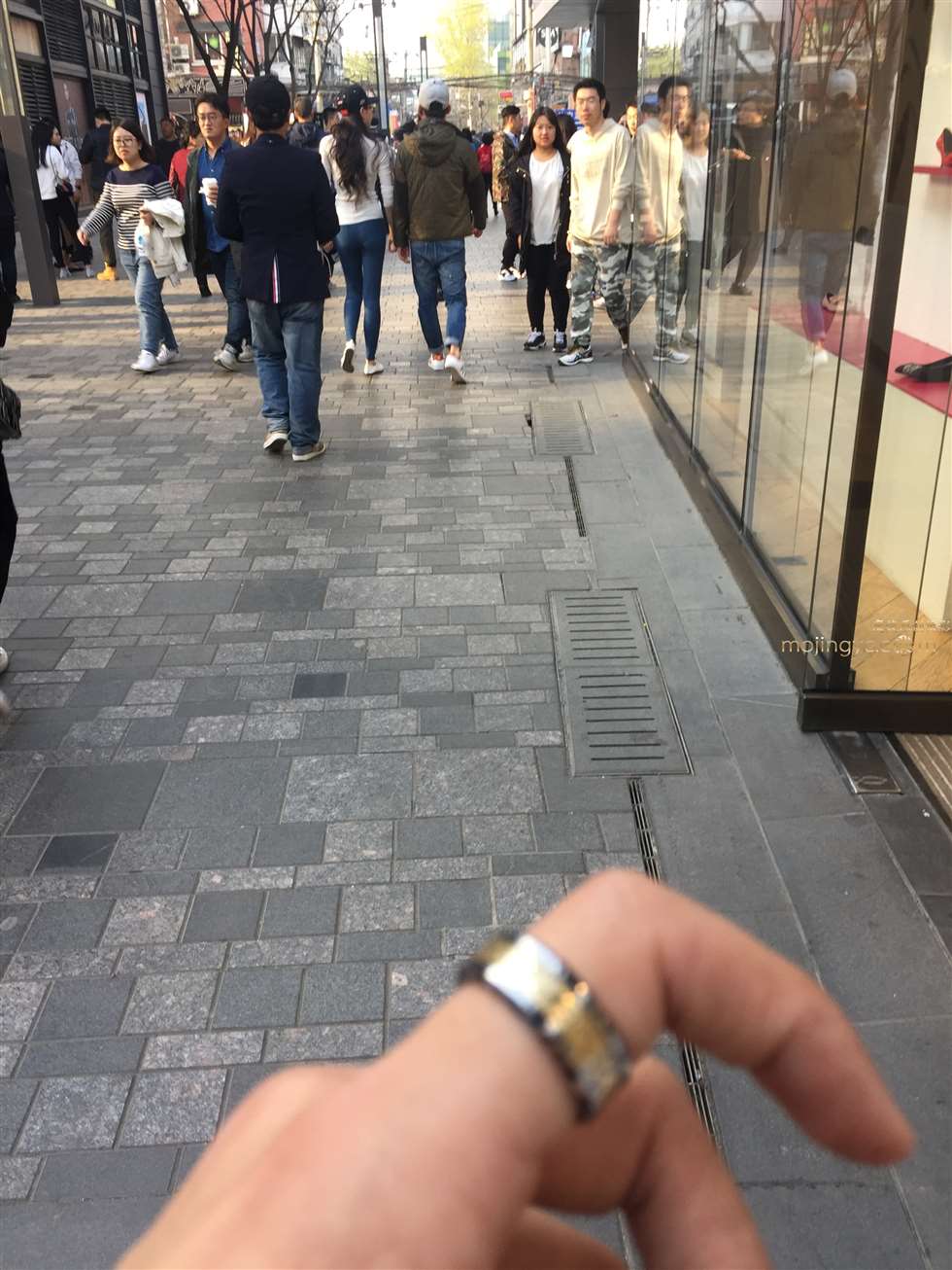 图片[2]-紧牛薄款针织衫紧身美女-街拍流行馆
