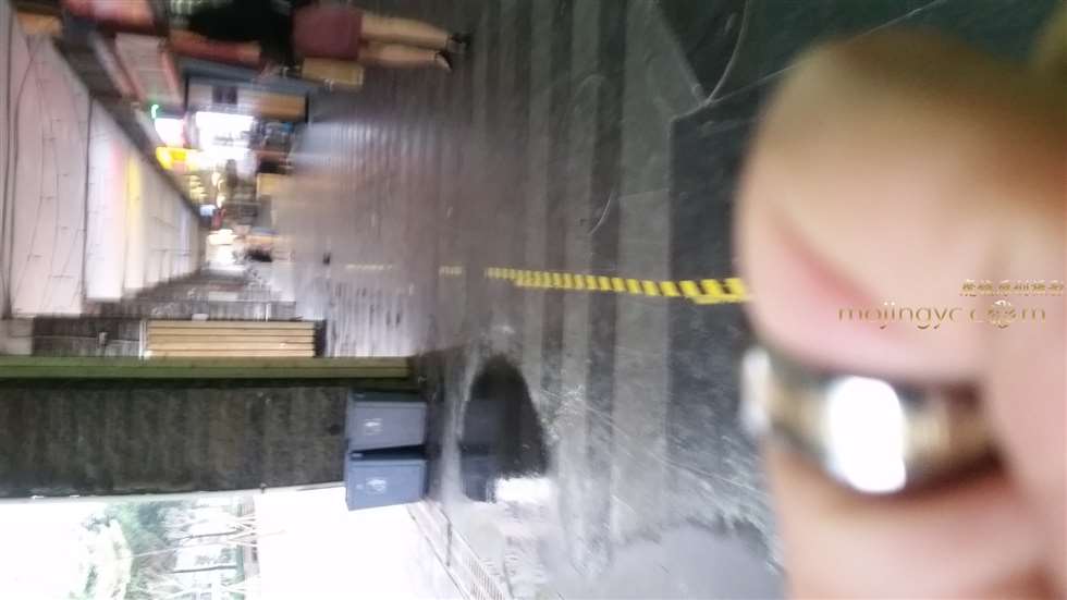 图片[2]-网红女主播的日常穿着-街拍流行馆