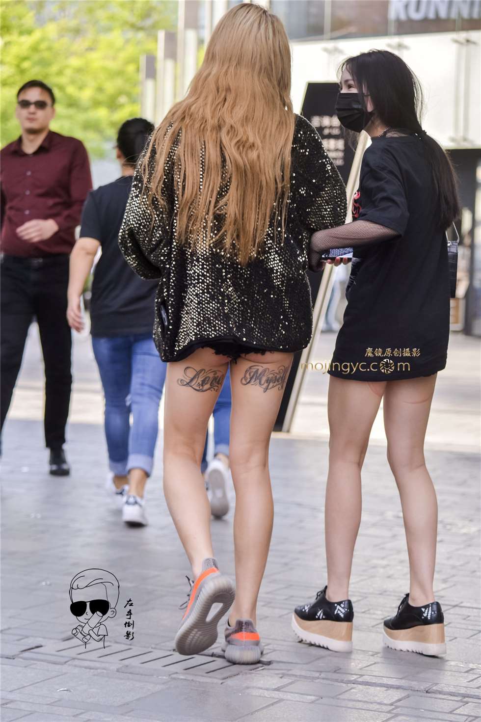 图片[5]-超超超短裤显美臀-街拍流行馆