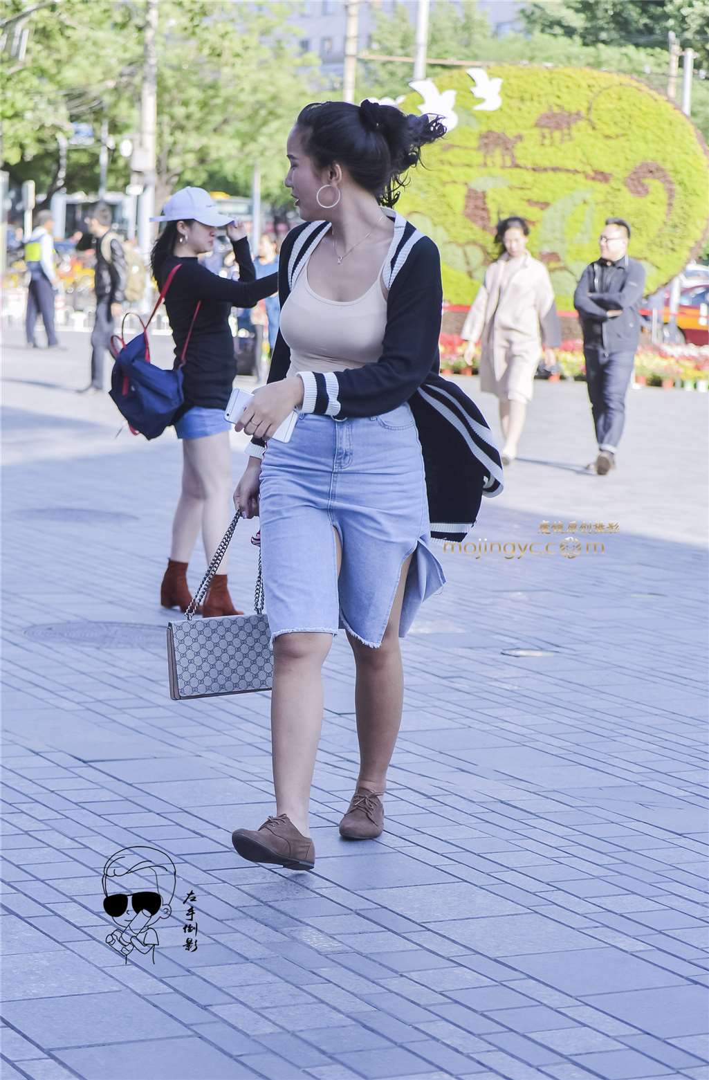 图片[3]-低胸美女彰显魅力{2017-5-5-15p}-街拍流行馆