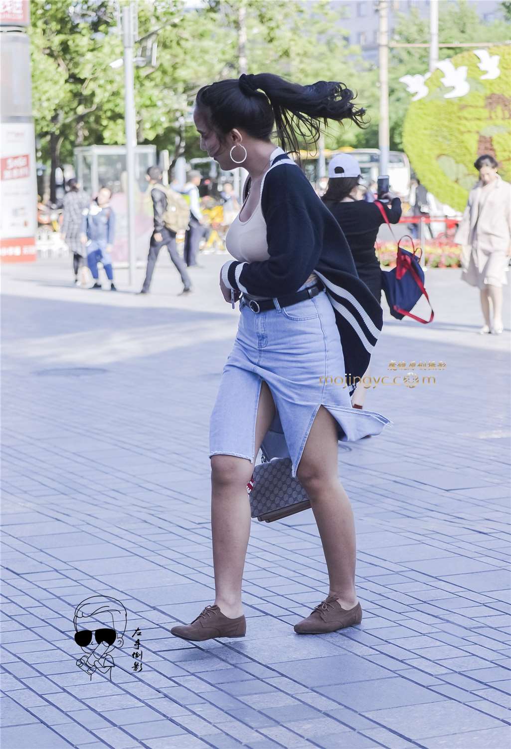 图片[4]-低胸美女彰显魅力{2017-5-5-15p}-街拍流行馆