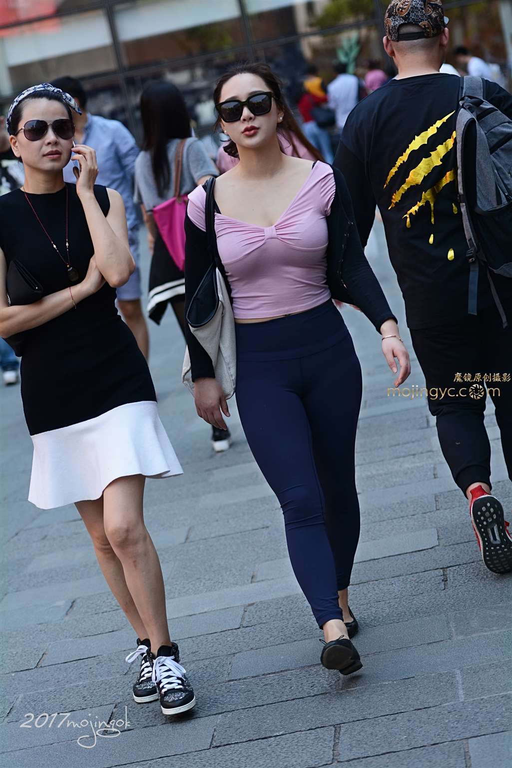 图片[3]-咔喳赛57 伟大胸怀 紧身裤 （15p）-街拍流行馆