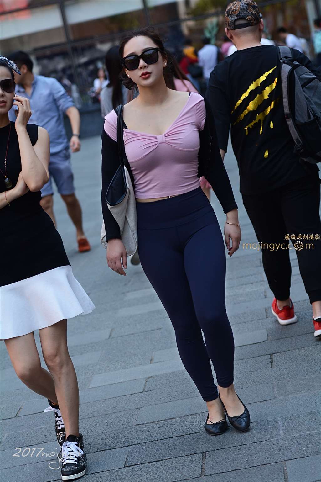 图片[4]-咔喳赛57 伟大胸怀 紧身裤 （15p）-街拍流行馆