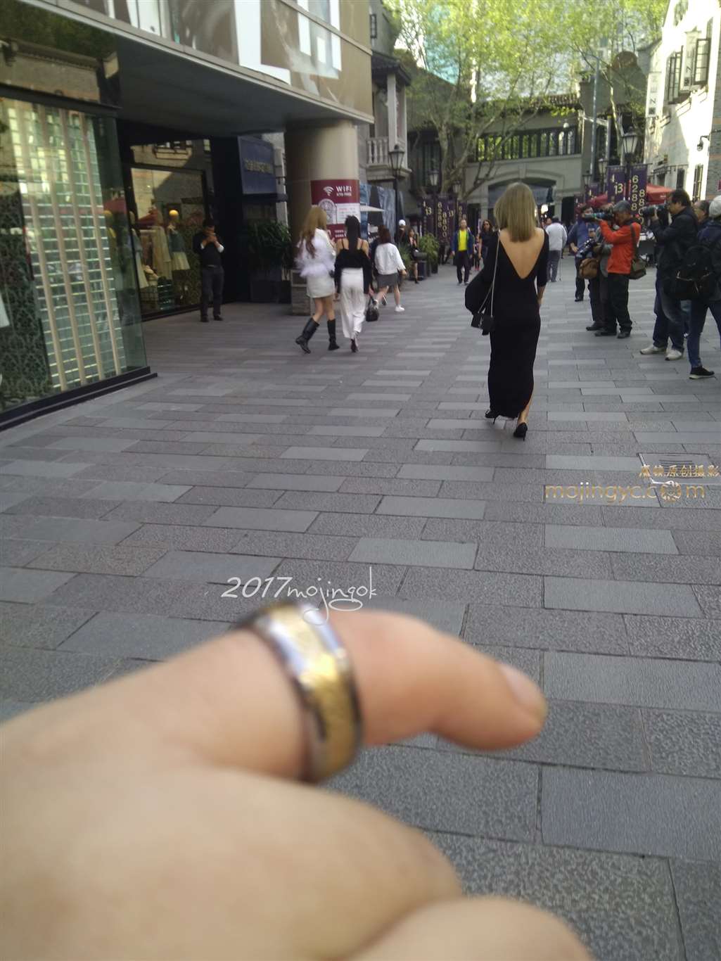 图片[2]-咔喳赛63 开衩长裙 （13p）-街拍流行馆