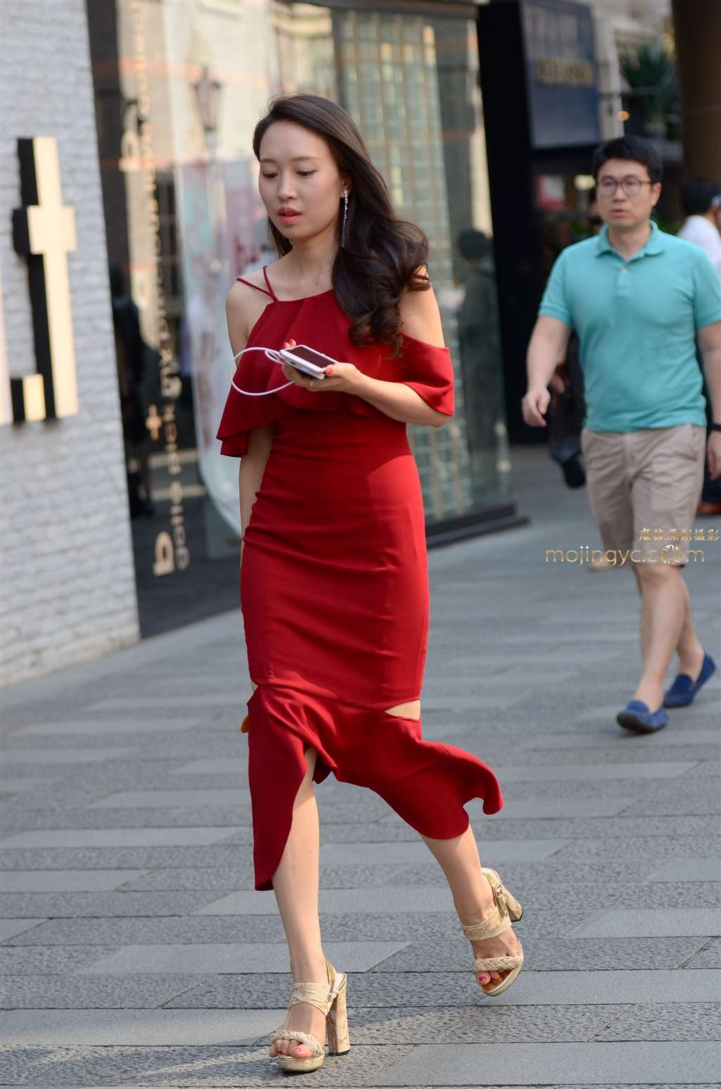 图片[4]-【验证街拍大赛NO.2】神摄手参赛15 吊带红裙（21P）-街拍流行馆