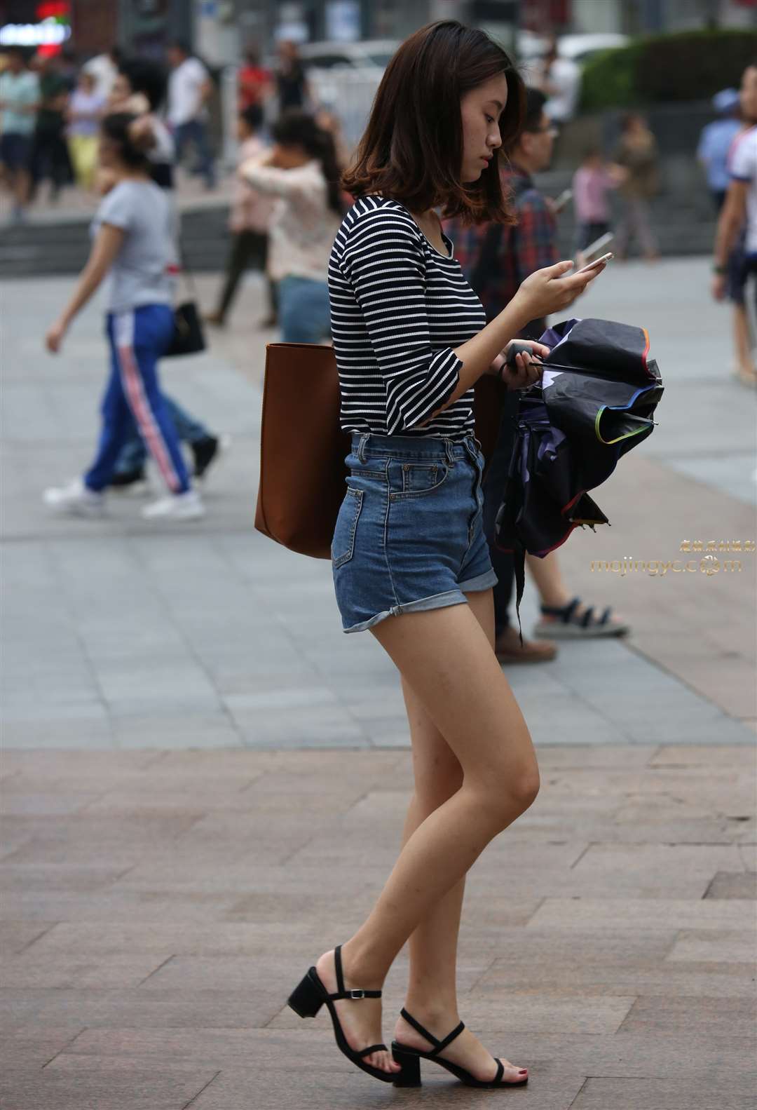 图片[4]-赛帖20，美腿靓女-街拍流行馆