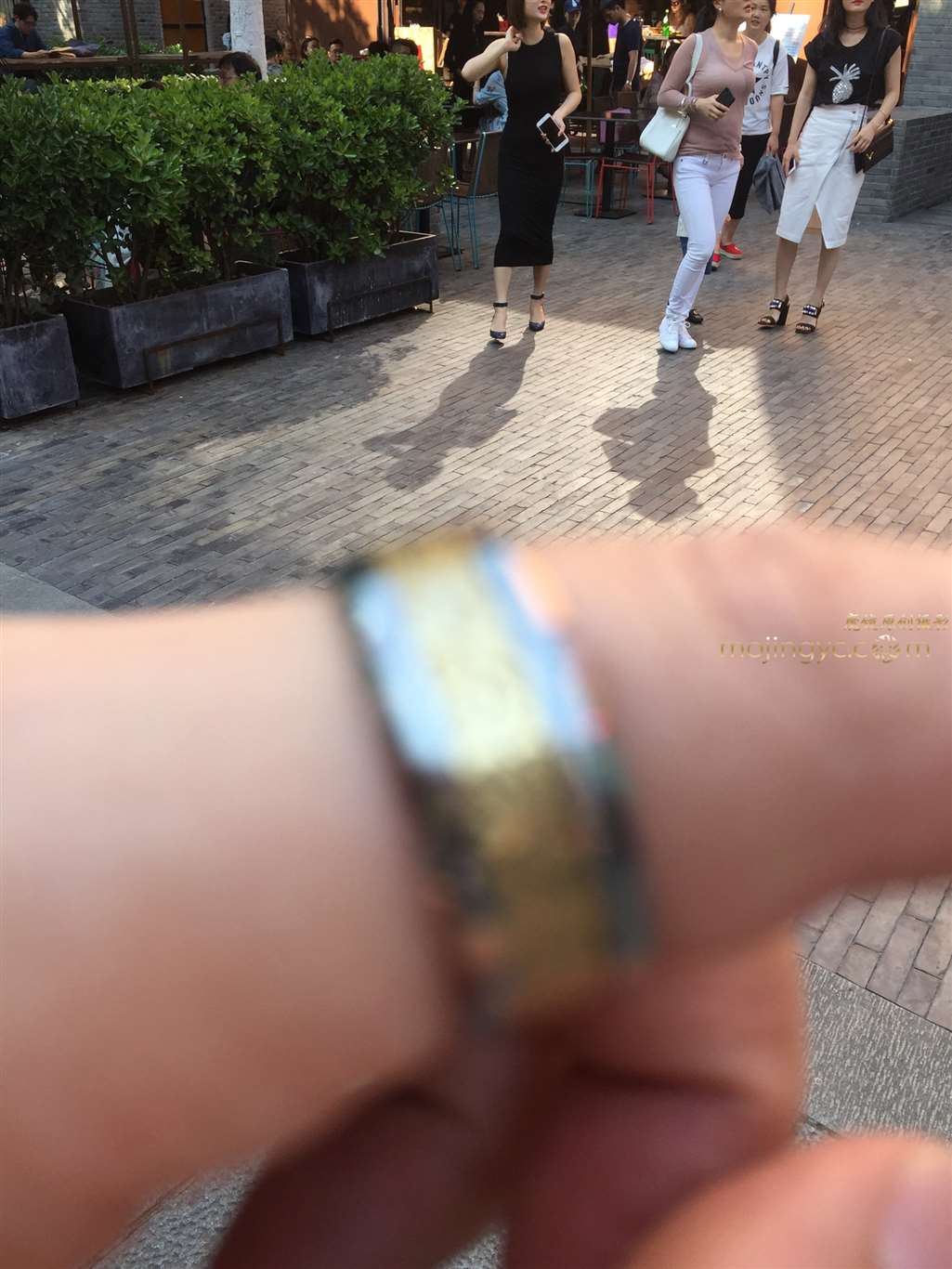 图片[2]-【验证街拍大赛NO.2】神摄手参赛35 黑色裹身裙（14P）-街拍流行馆
