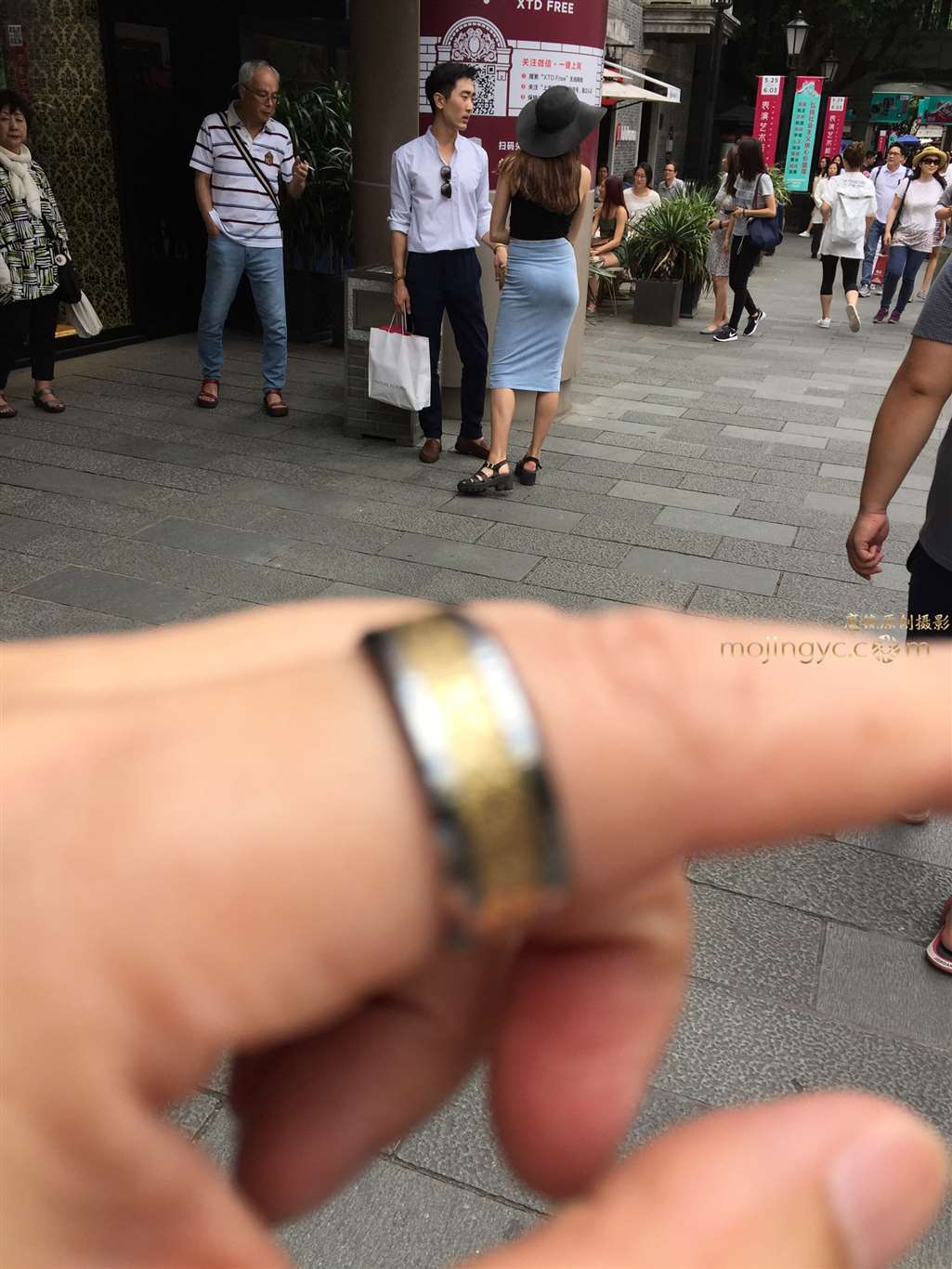 图片[2]-【验证街拍大赛NO.2】神摄手参赛39 无袖，包臀（18P）-街拍流行馆