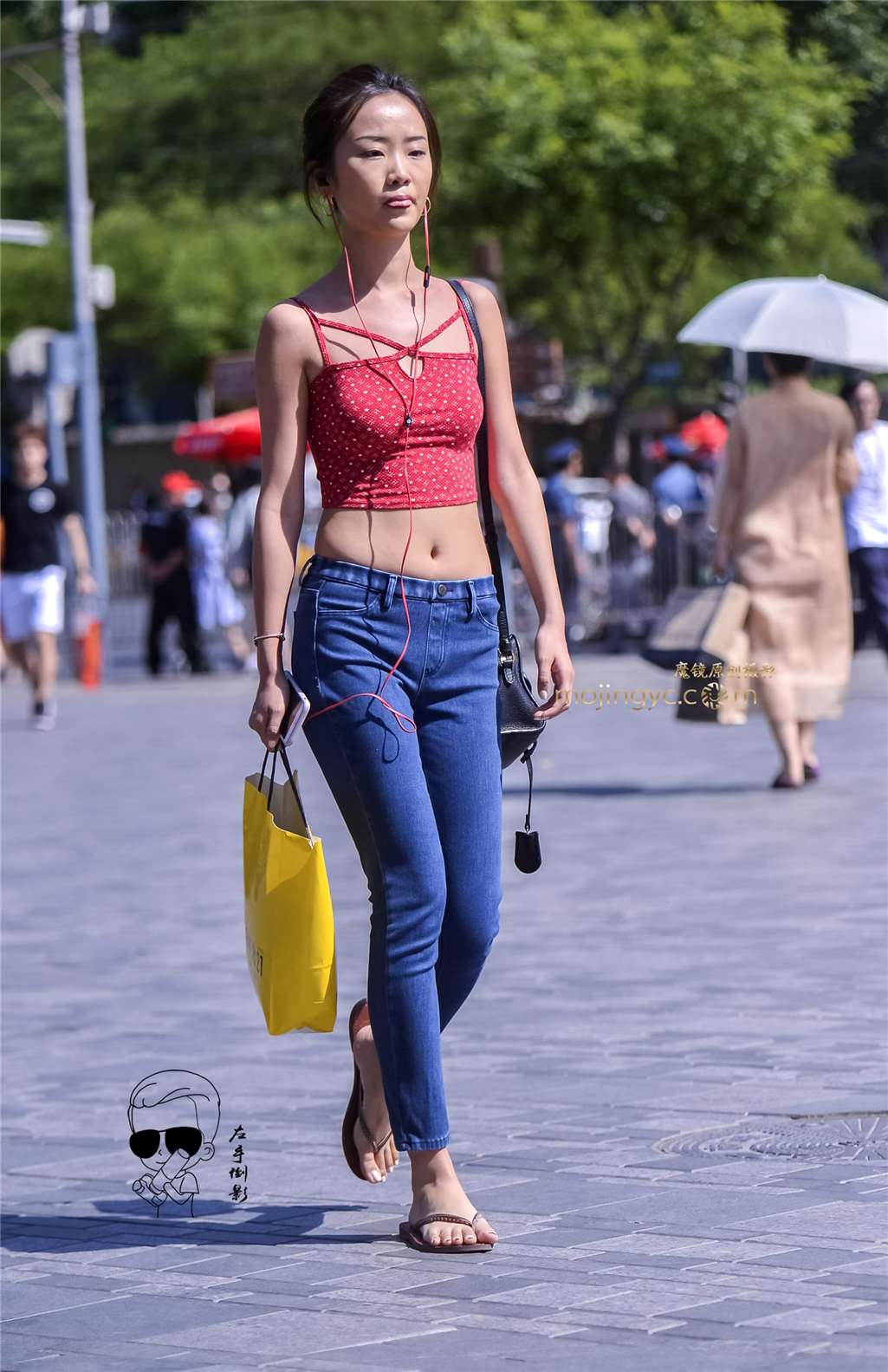 图片[4]-肚脐美女-街拍流行馆