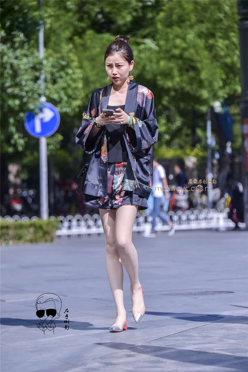 图片[3]-大长腿美女-街拍流行馆