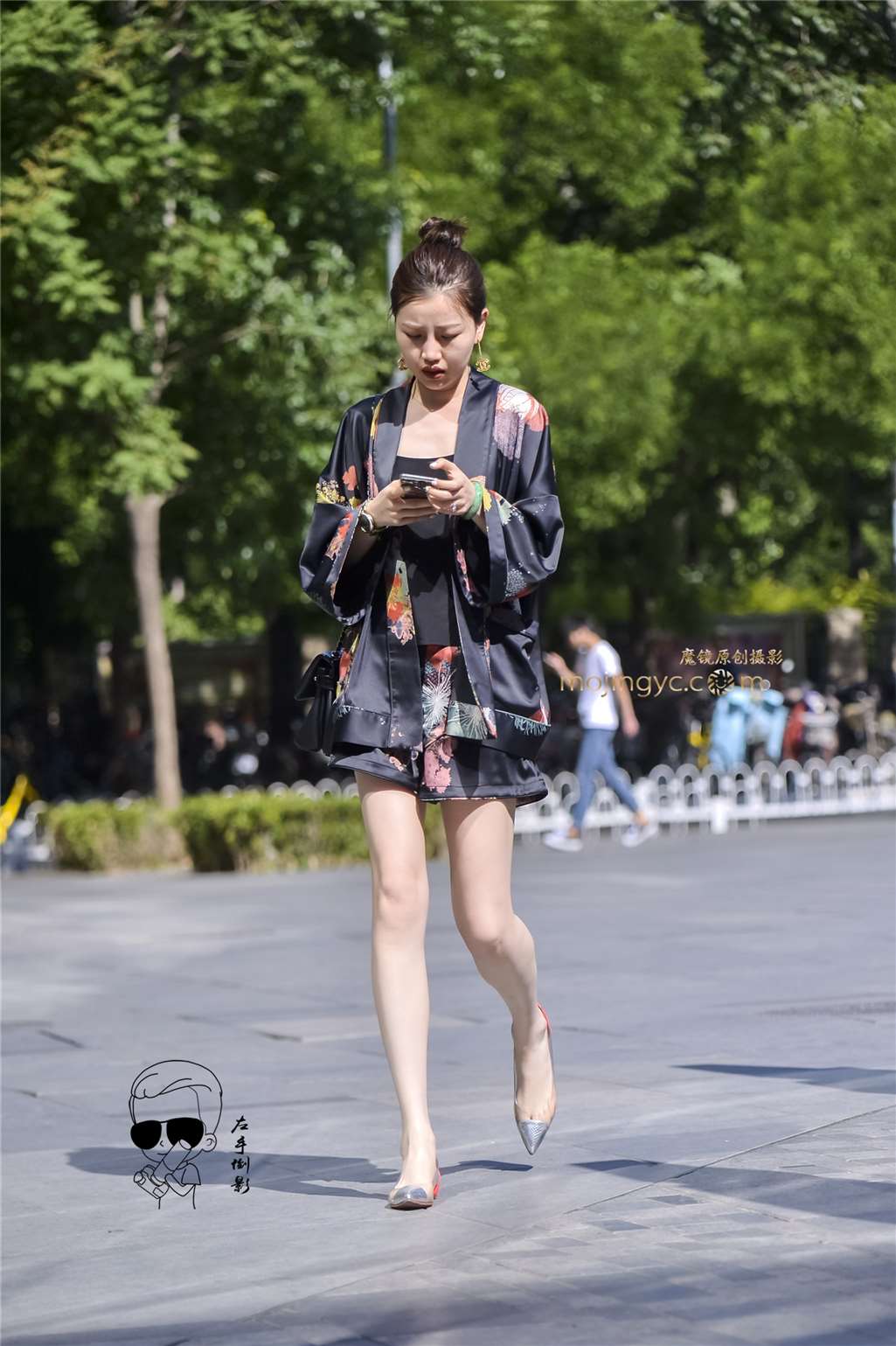 图片[4]-大长腿美女-街拍流行馆