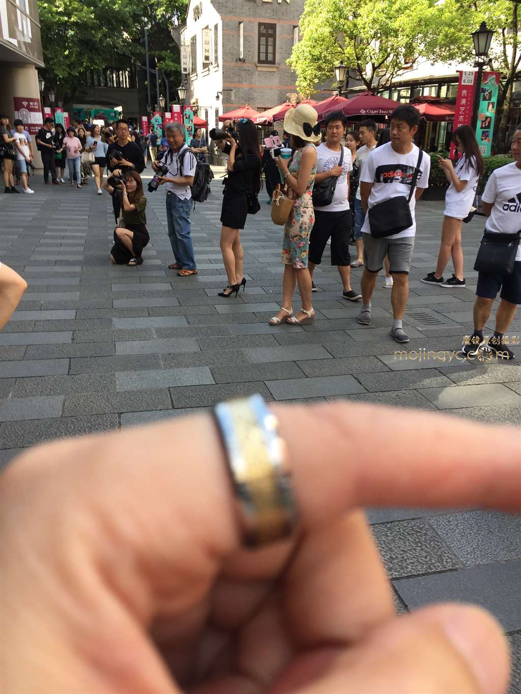 图片[2]-【验证街拍大赛NO.2】神摄手参赛42 无袖紧身裙-街拍流行馆