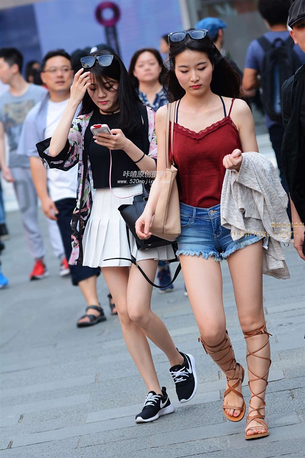 图片[5]-咔喳赛12 热裤应该再小一码-街拍流行馆