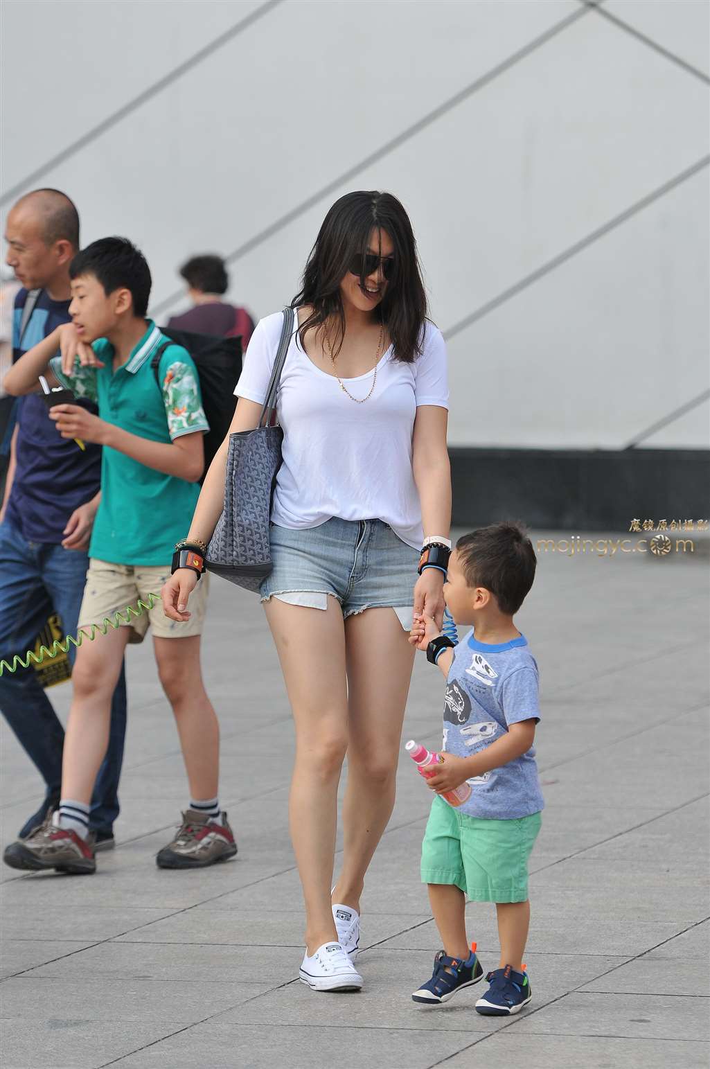 图片[5]-丰韵少妇热裤月牙儿-街拍流行馆