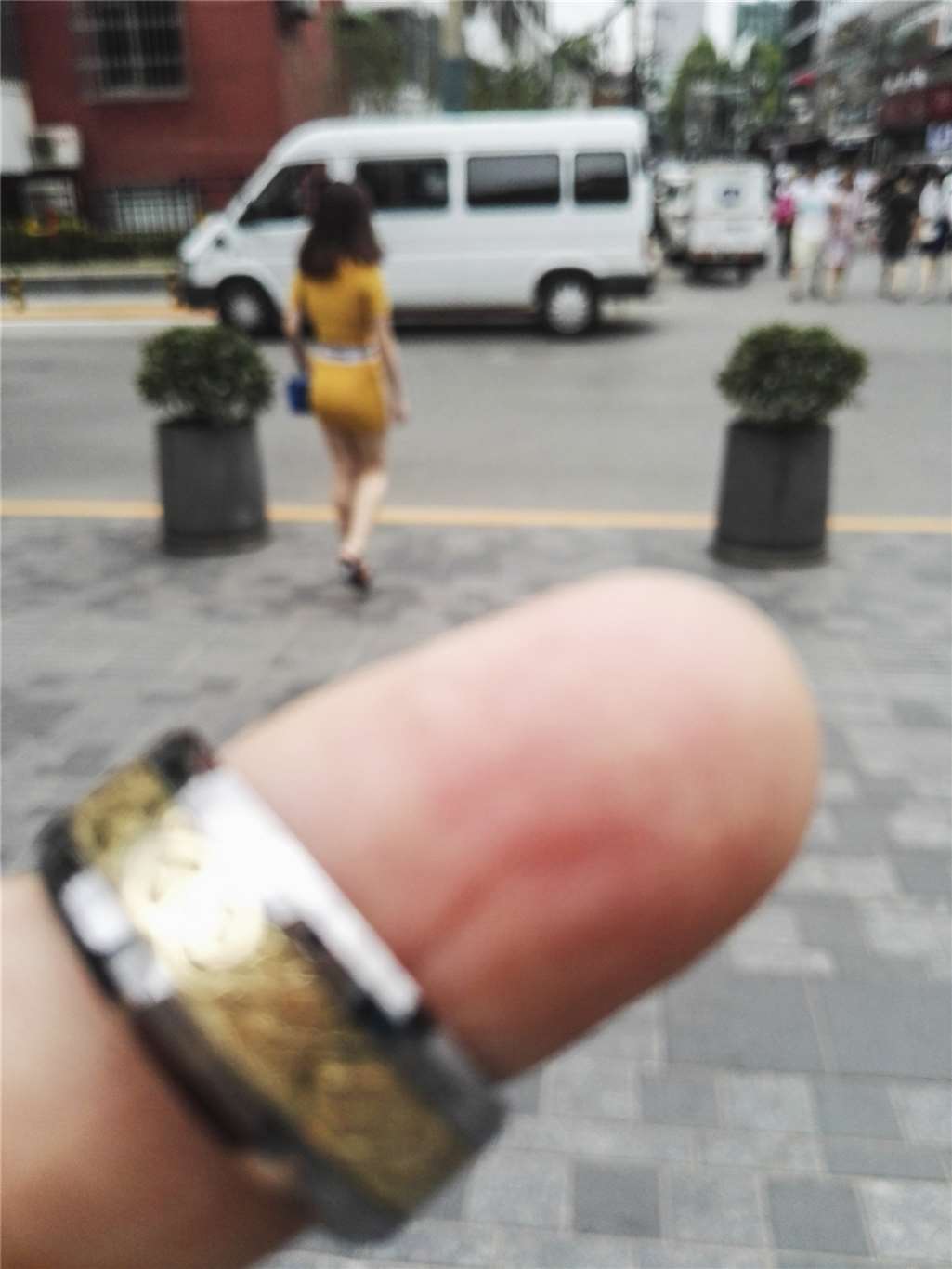 图片[2]-黄色超短热群火辣吸晴-街拍流行馆