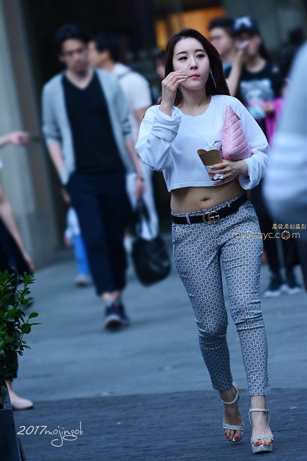 图片[3]-咔喳赛30 韵味少妇-街拍流行馆