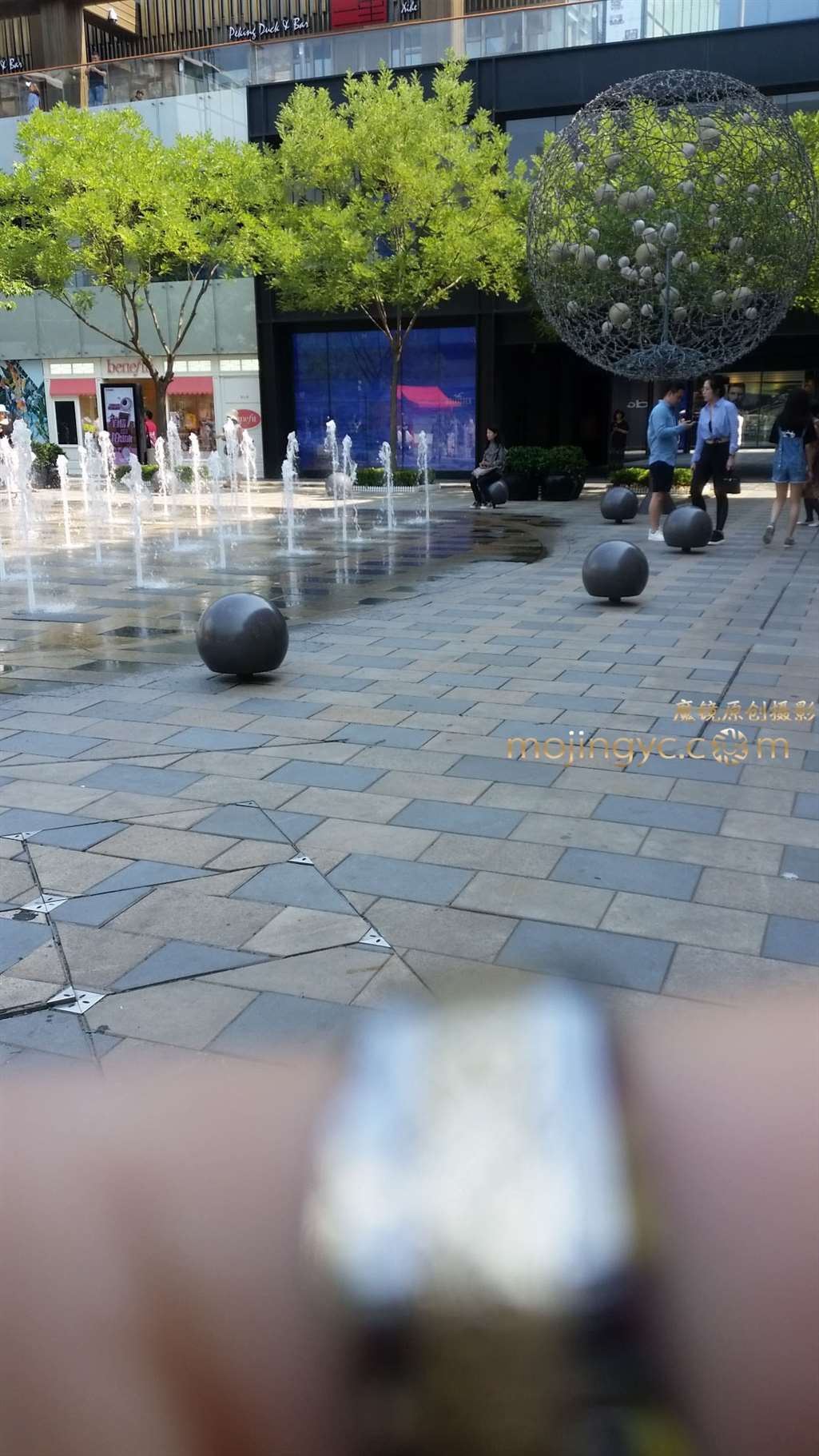 图片[3]-阳光下的蕾丝花边内裤-街拍流行馆