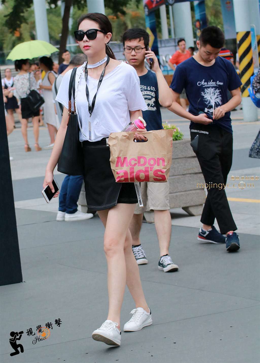 图片[2]-长腿高挑美女-街拍流行馆