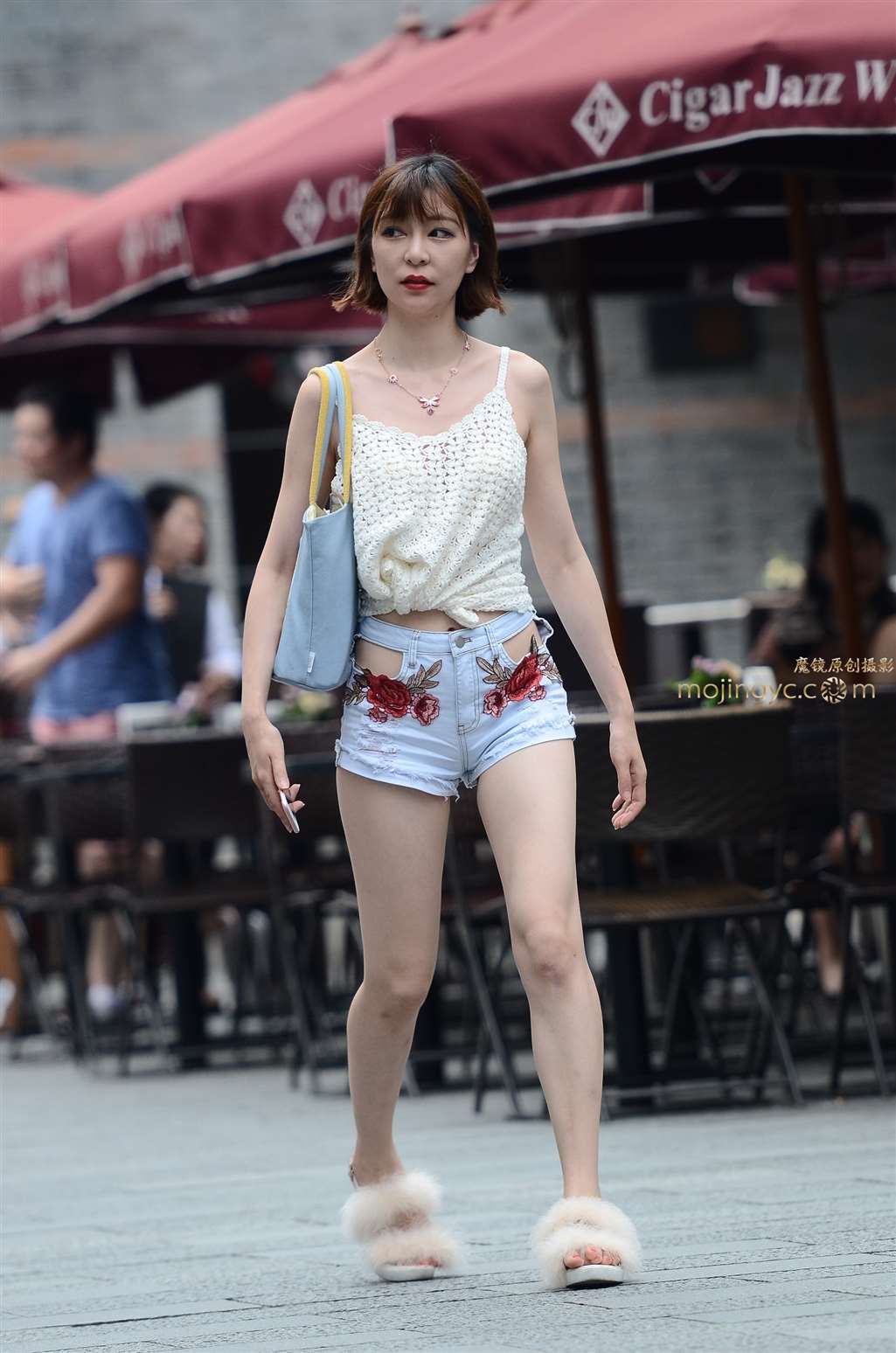 图片[5]-【验证街拍大赛NO.4】神摄手赛03 白色吊带，热裤-街拍流行馆