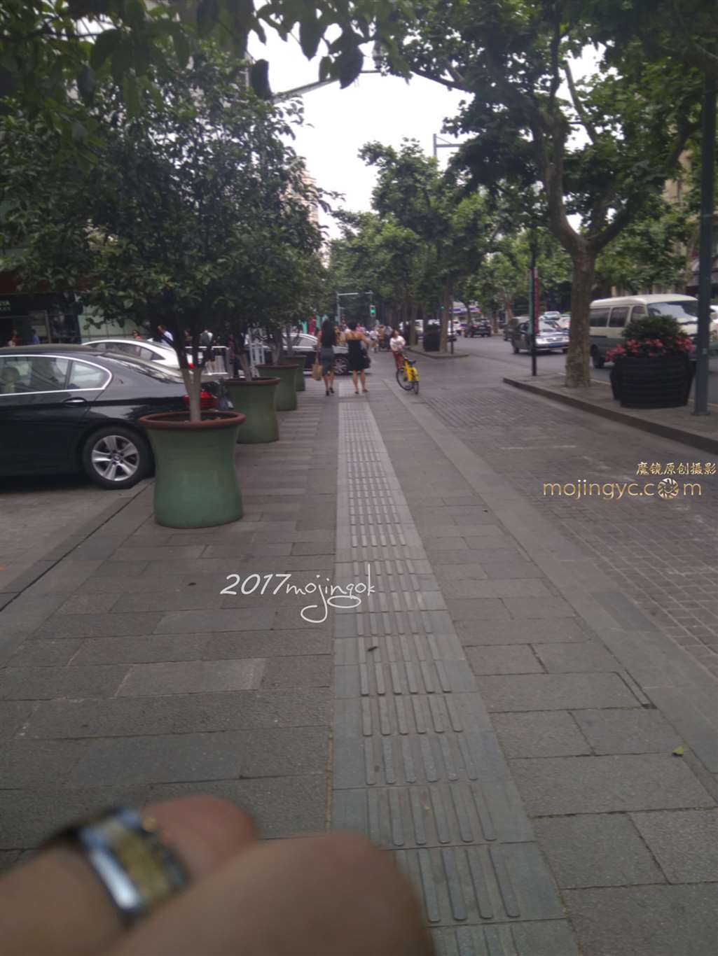 图片[2]-咔喳赛帖 —–高跟紧裙 裹得性感-街拍流行馆