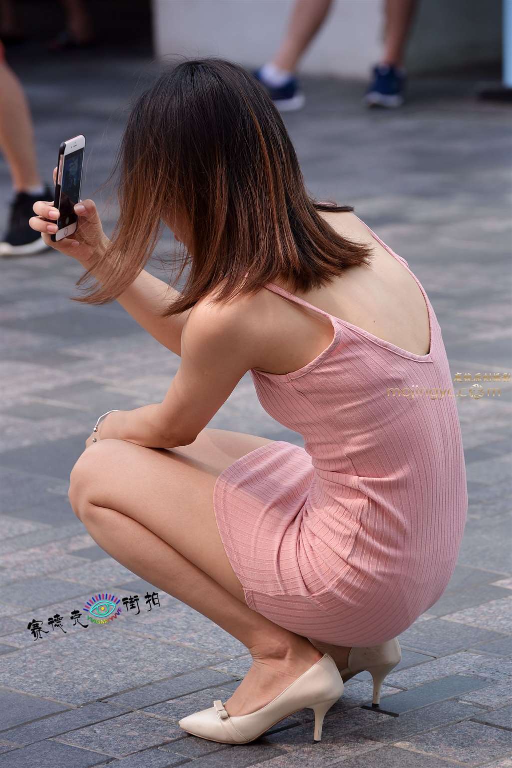 图片[4]-8.7 吊带裹臀裙-街拍流行馆