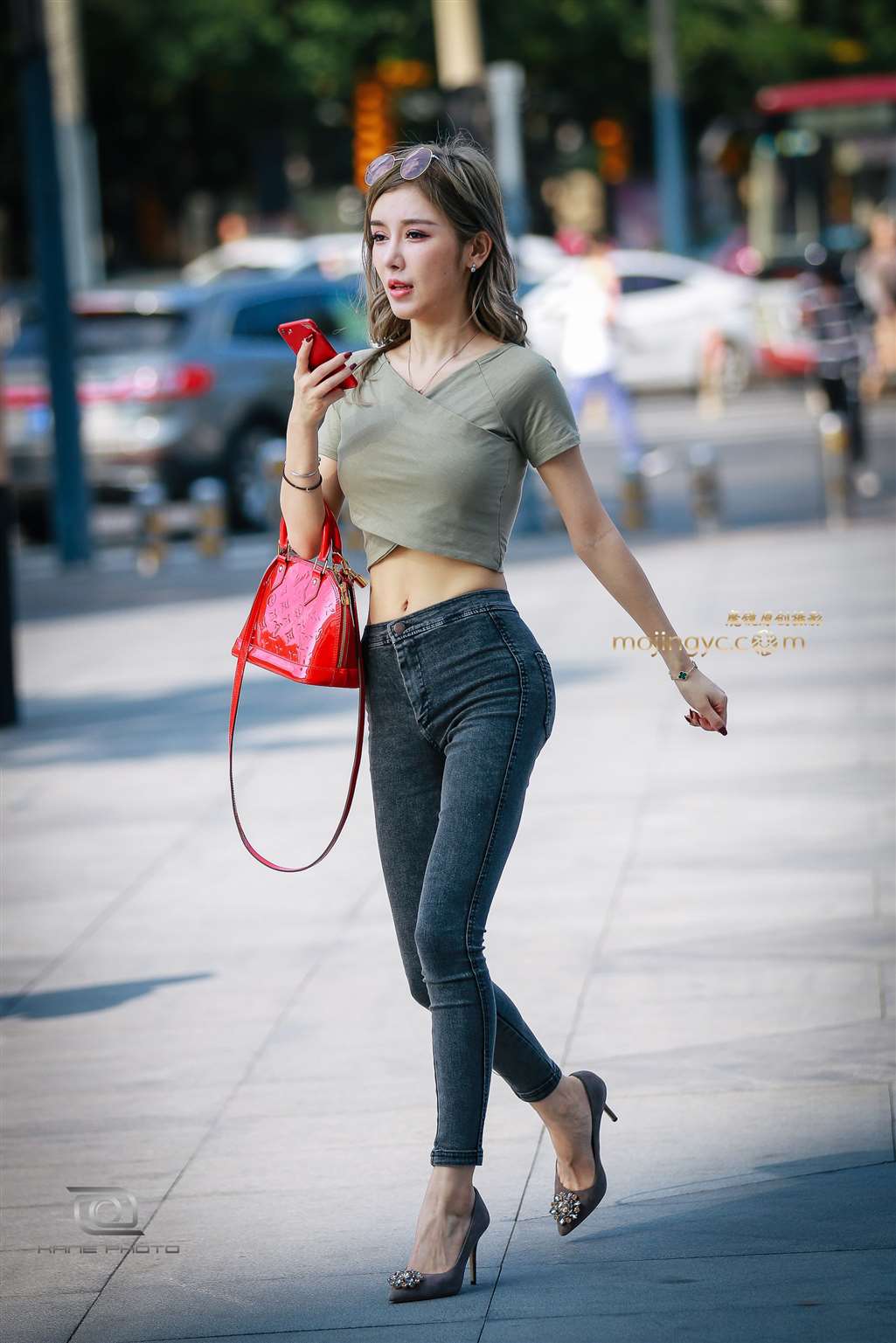 图片[4]-美到窒息的脸庞 超极品身材-街拍流行馆