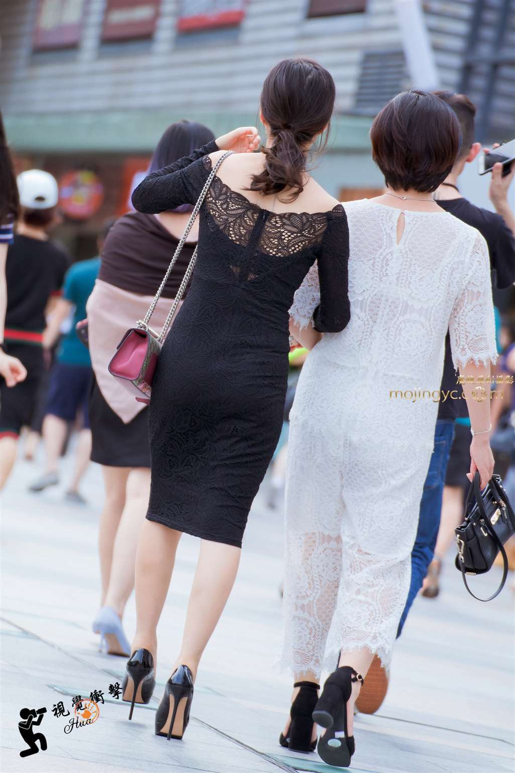 图片[1]-蕾丝包臀裙 美腿 细高跟-街拍流行馆