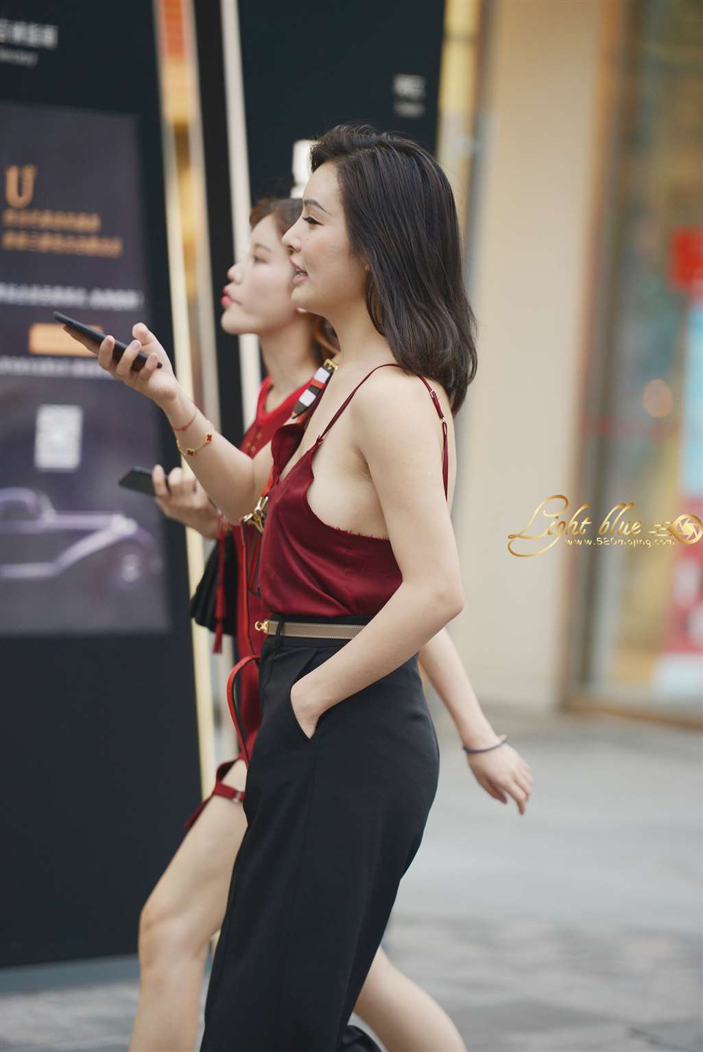 图片[5]-真空穿吊带？？有点像肚兜-街拍流行馆