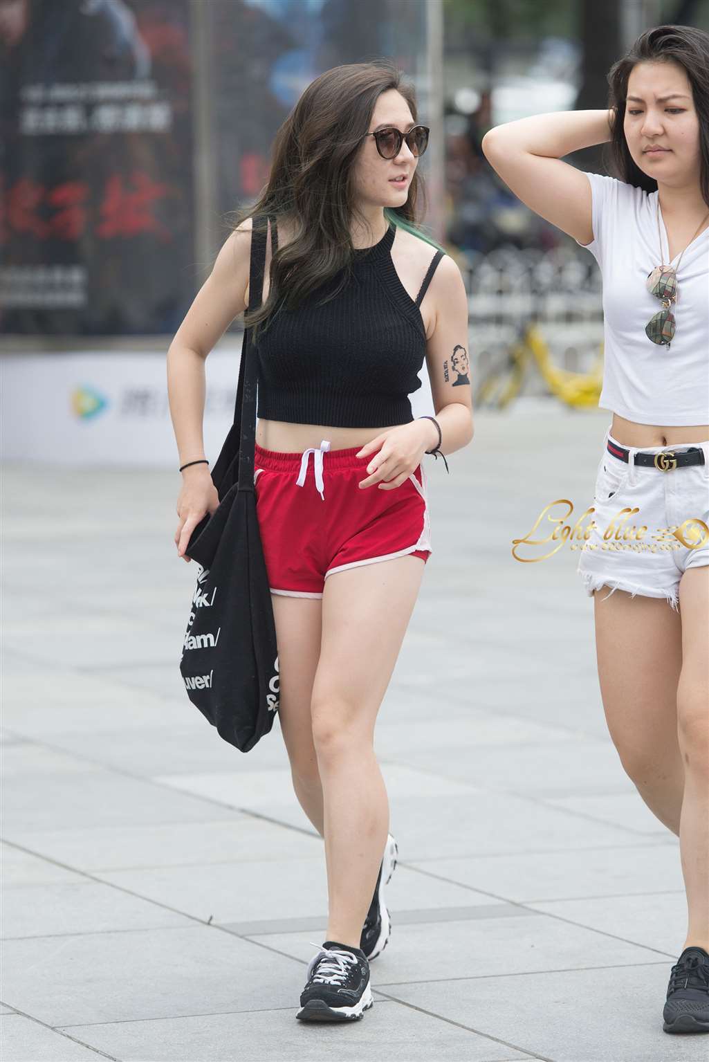 图片[4]-小红裤-街拍流行馆