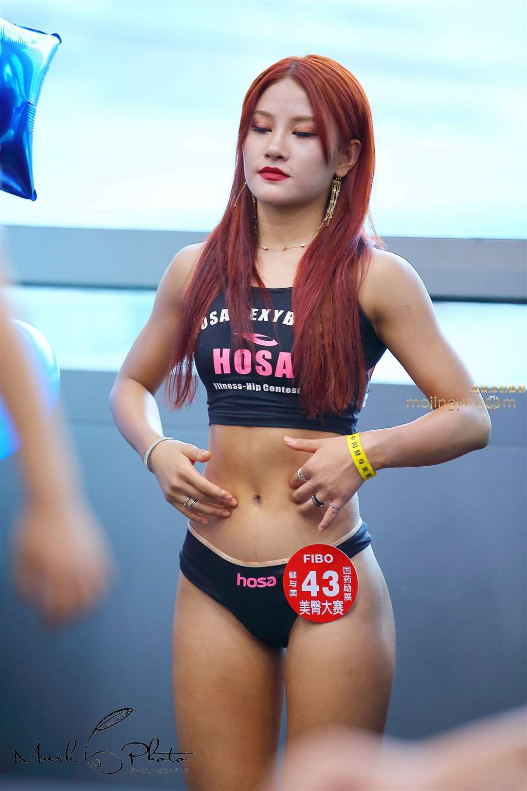 图片[2]-美臀大赛43号-街拍流行馆