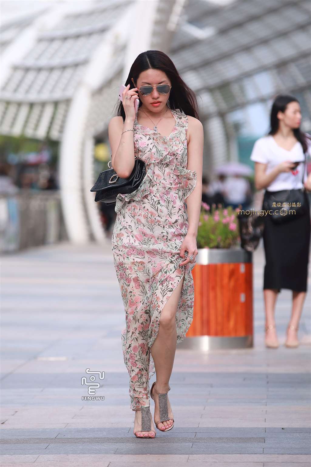 图片[3]-开衩连衣裙，时尚美女-街拍流行馆