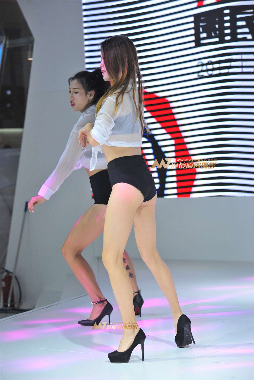 图片[4]-第六届第七帖：长发美腿高叉高跟dancer-街拍流行馆