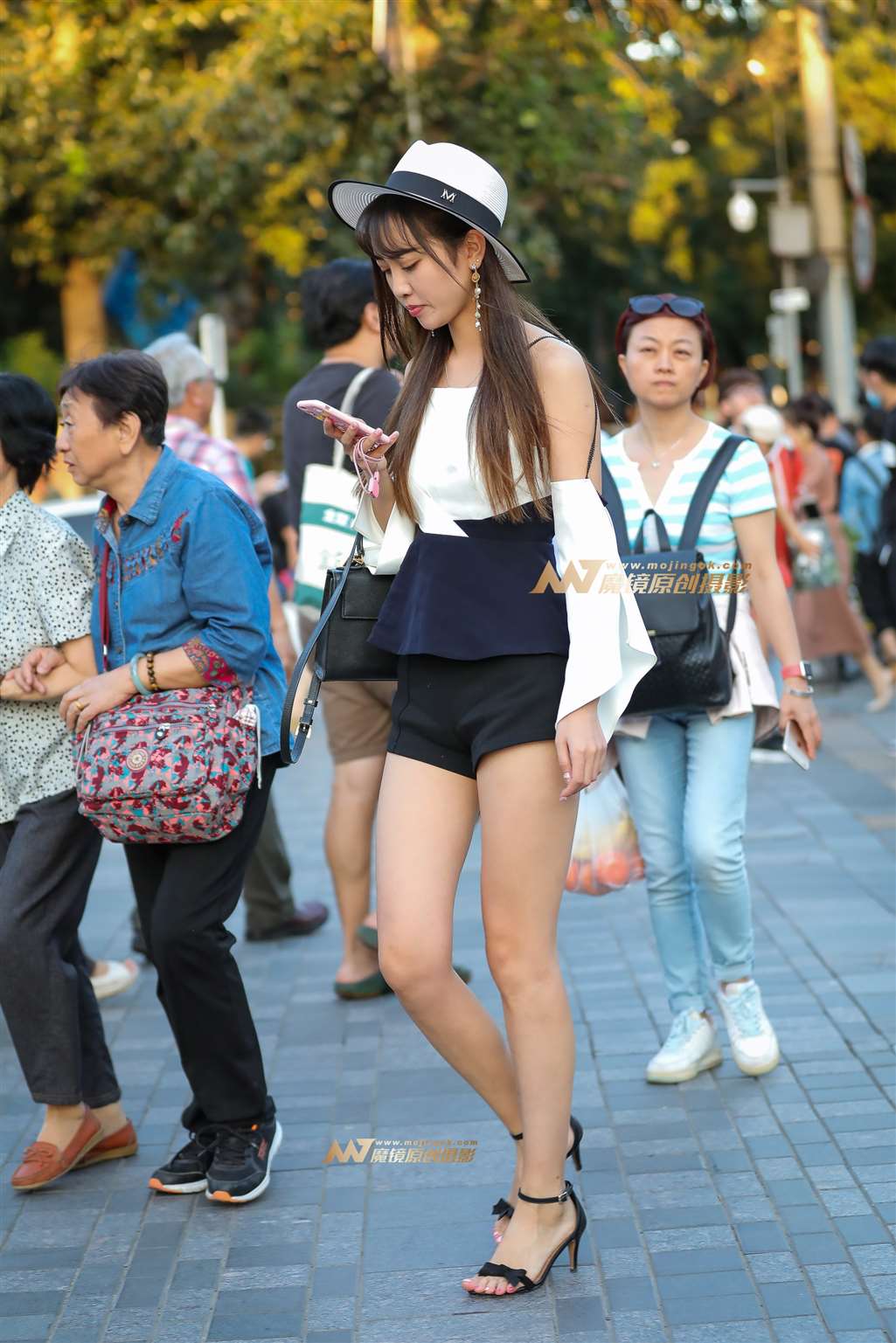 图片[2]-时尚女孩儿-街拍流行馆