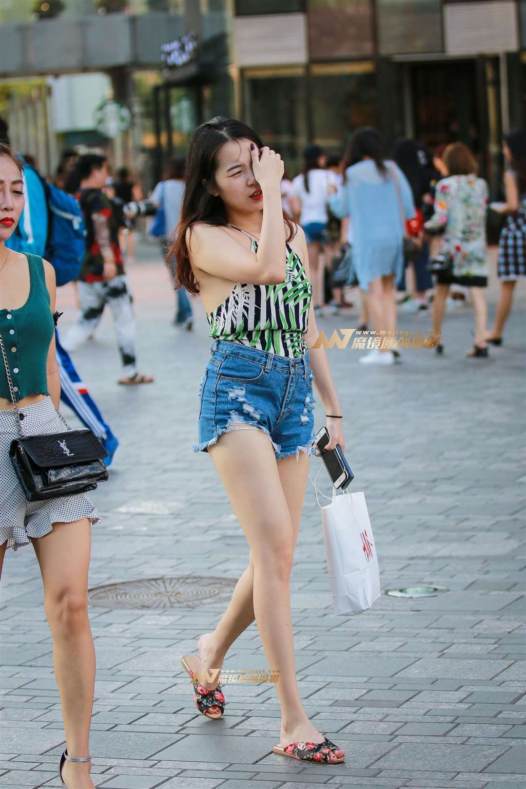 图片[4]-光洁如玉的大美背-街拍流行馆