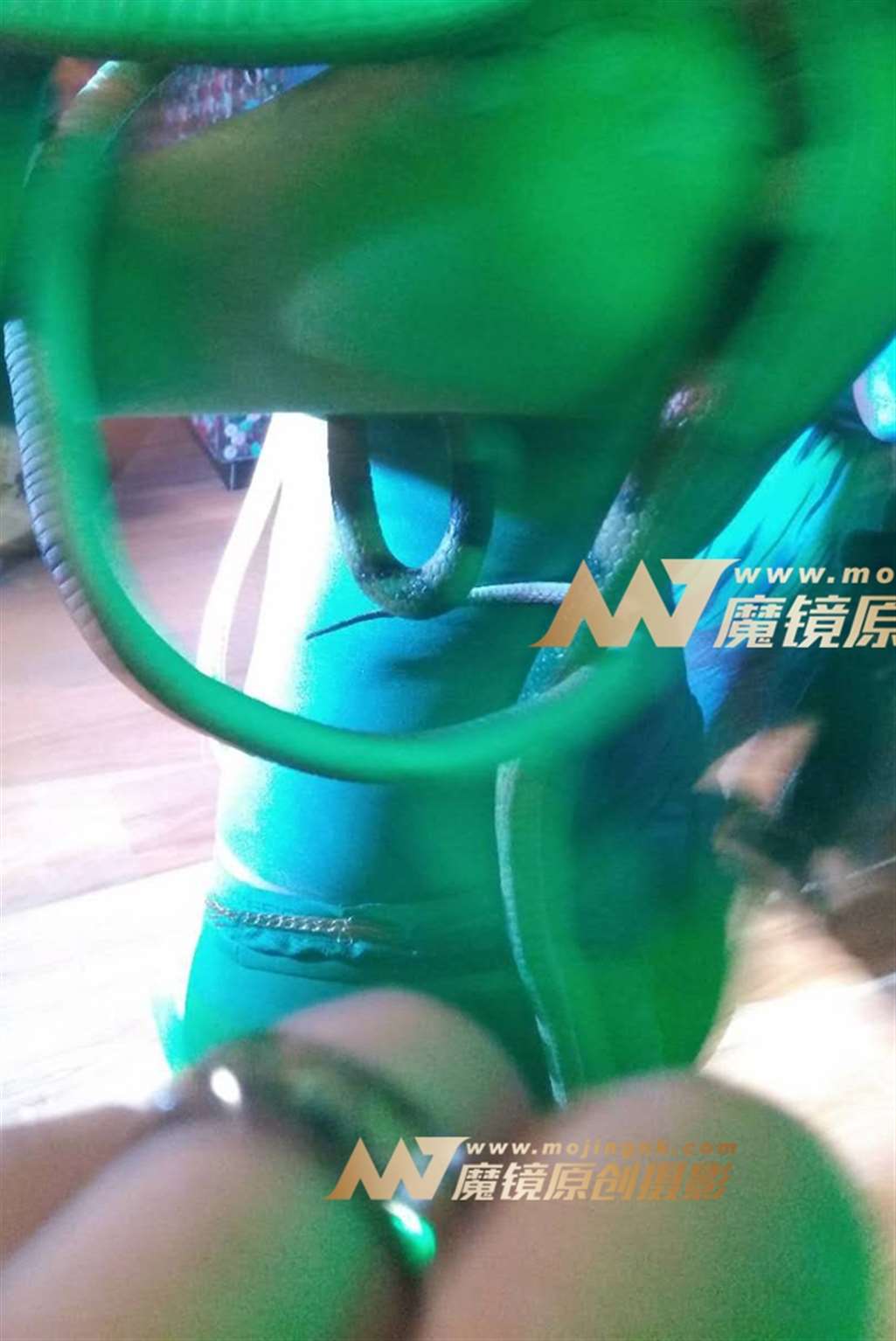 图片[3]-热带丛林的蛇精-街拍流行馆