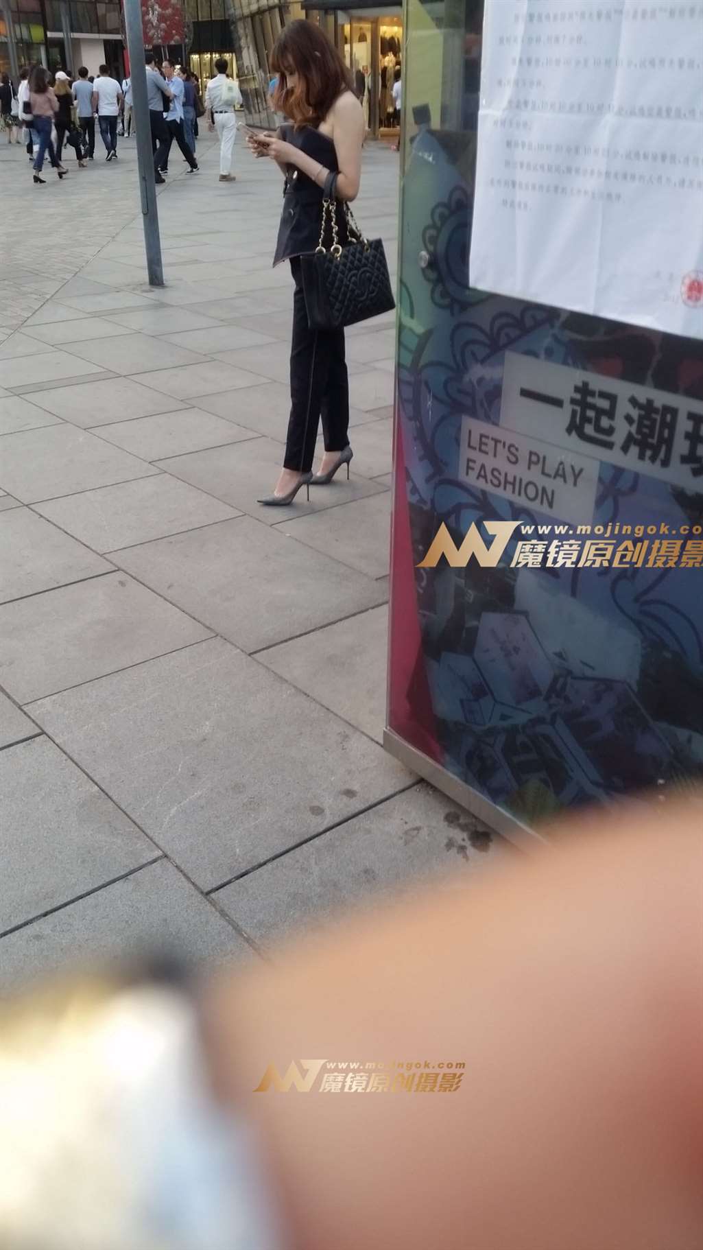 图片[3]-有点日本女忧气质的美丽留学生-街拍流行馆