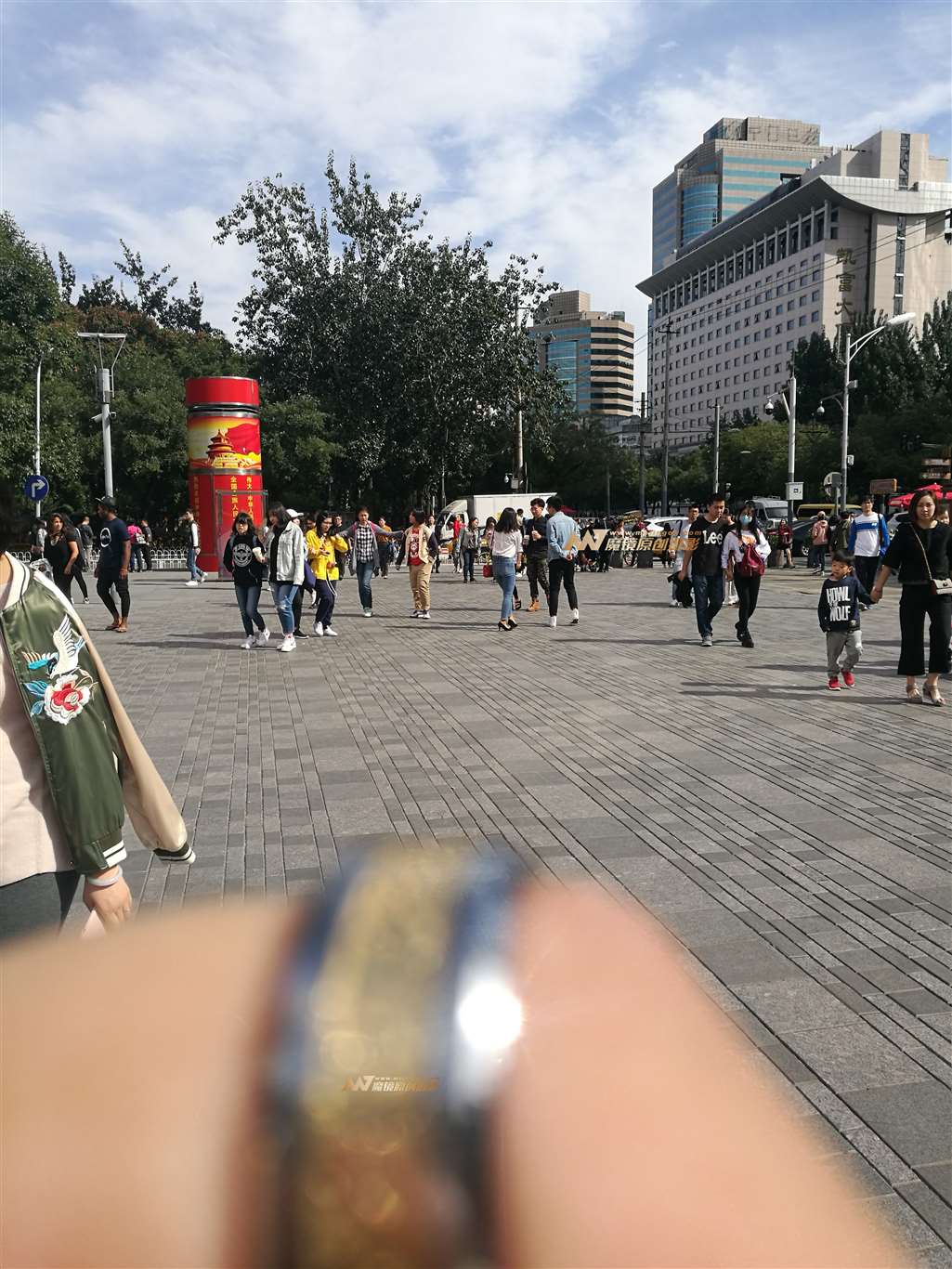图片[3]-仔裤高跟女郎-街拍流行馆