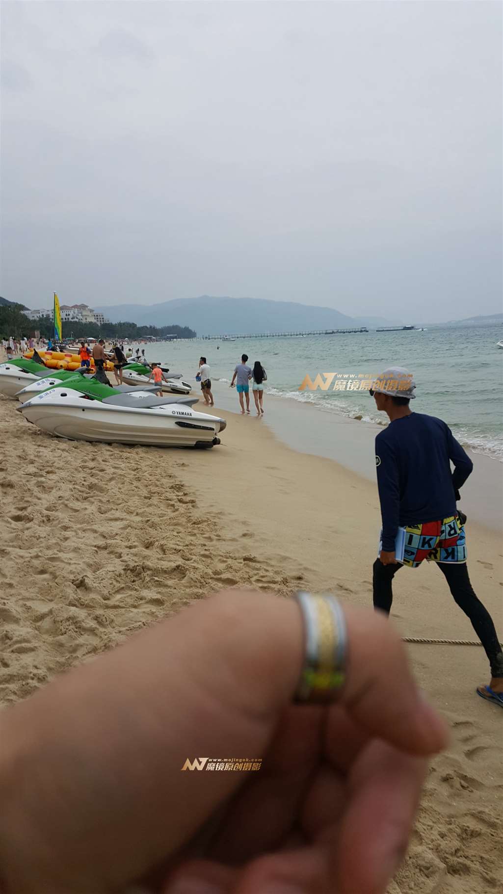 图片[3]-超紧倔强的热裤美女-街拍流行馆
