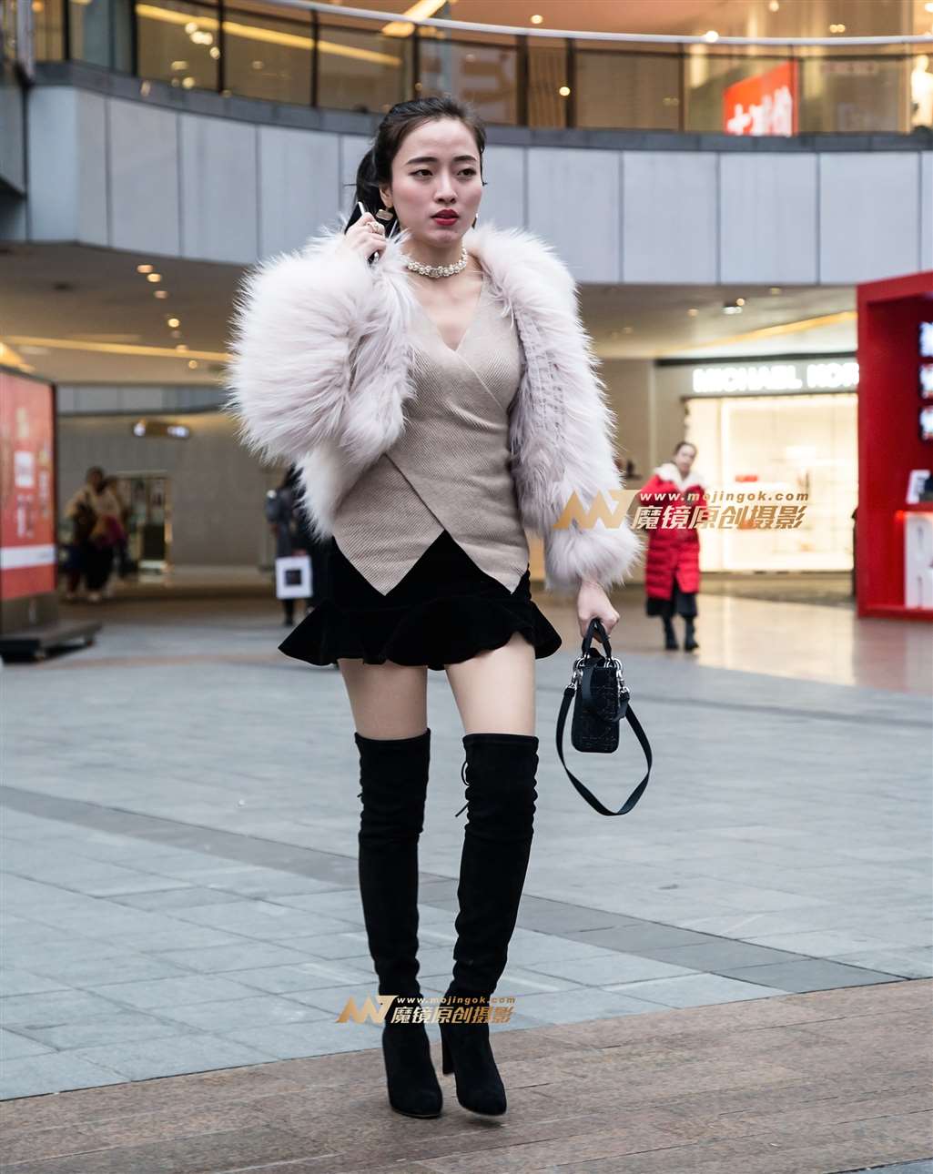 图片[5]-长靴美女-街拍流行馆