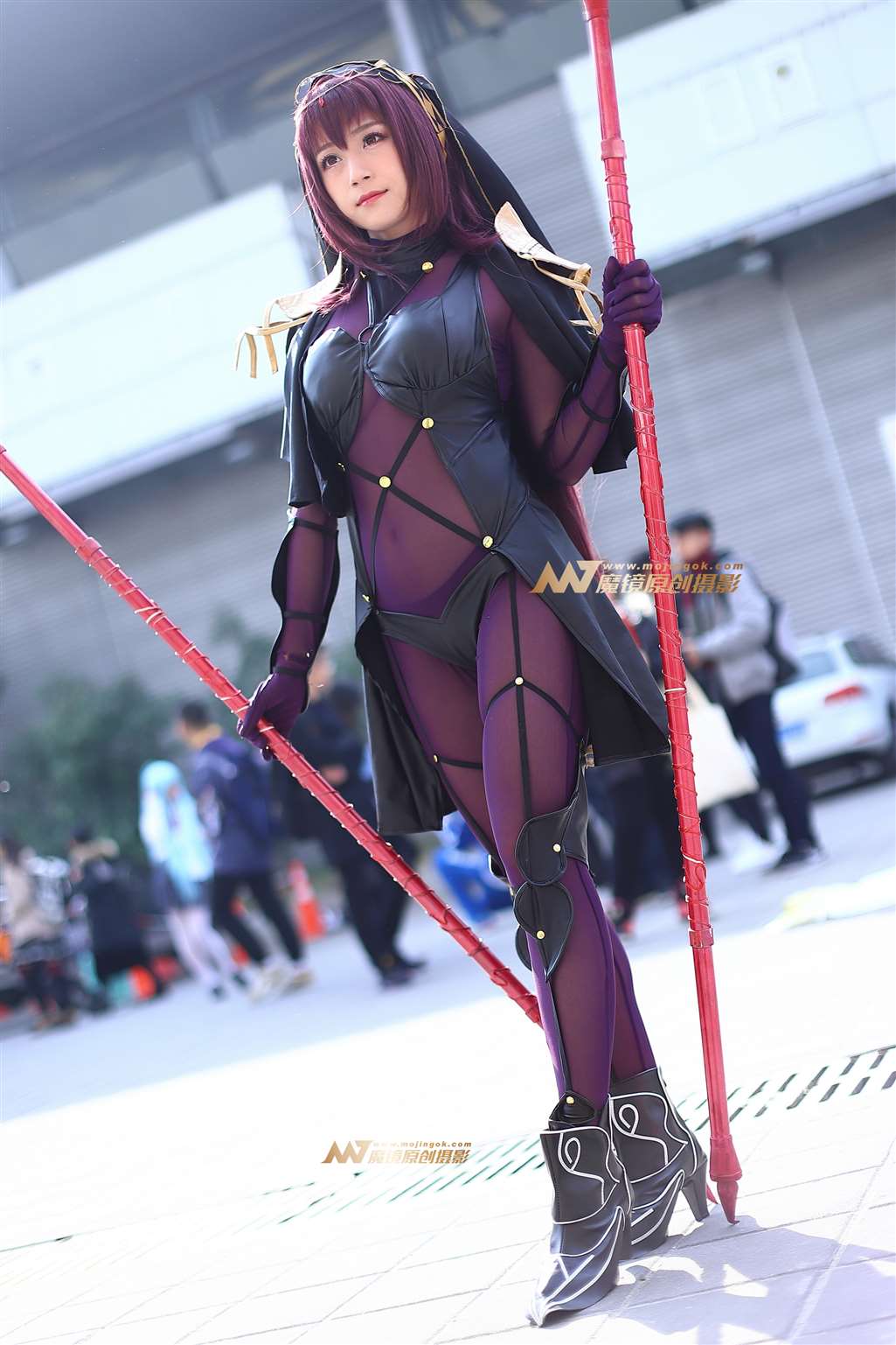 图片[3]-紫色系手持双枪Coser-街拍流行馆