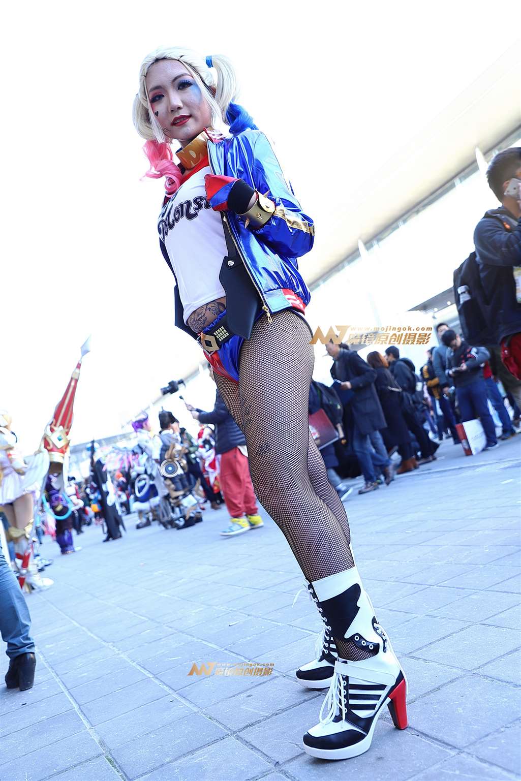 图片[1]-美国女孩装coser-街拍流行馆