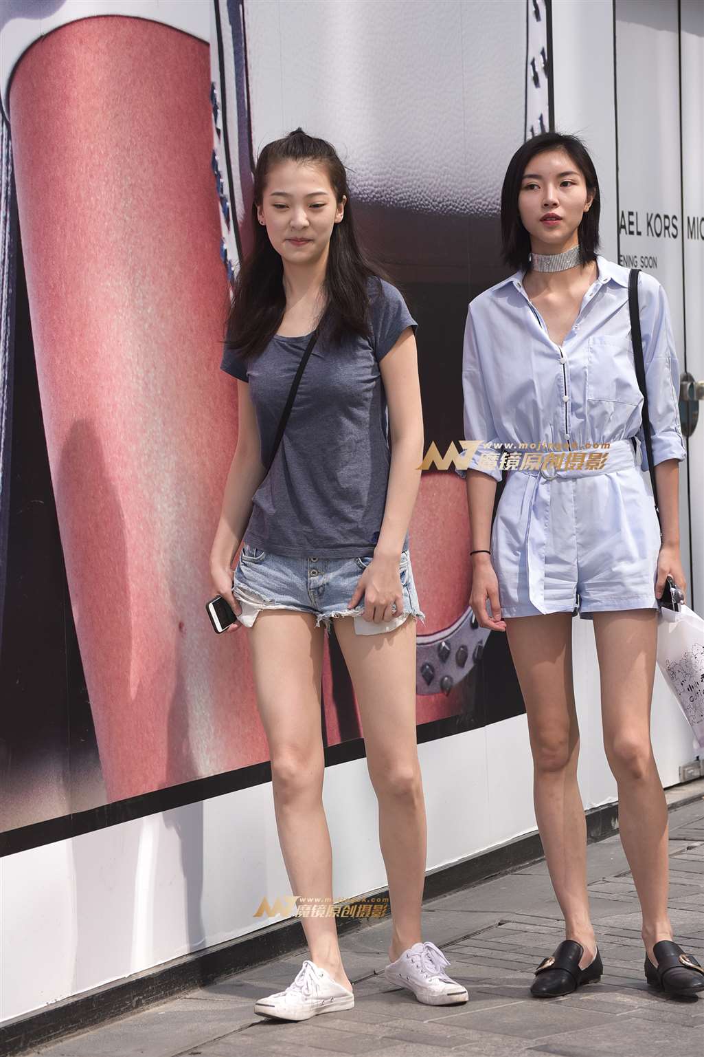 图片[4]-热裤小姐妹-街拍流行馆