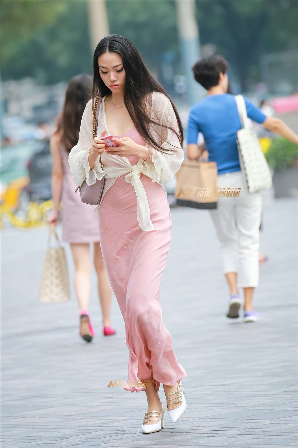 图片[3]-优雅淑女 大家闺秀的风范-街拍流行馆