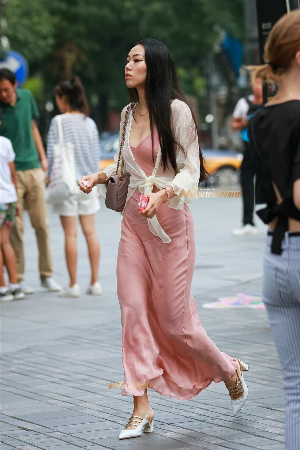 图片[5]-优雅淑女 大家闺秀的风范-街拍流行馆