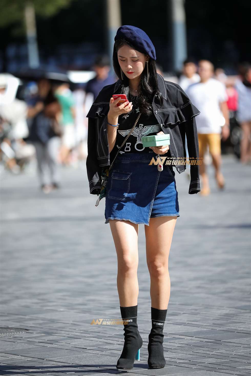 图片[2]-时髦美女长的漂亮是优势，穿的漂亮是本事-街拍流行馆